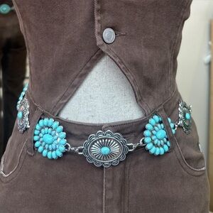 Vintage-Style Southwestern Concho Belt with Turquoise Stones